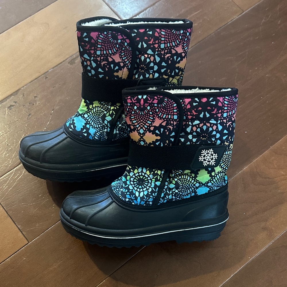 Colorful Patterned Winter Boots